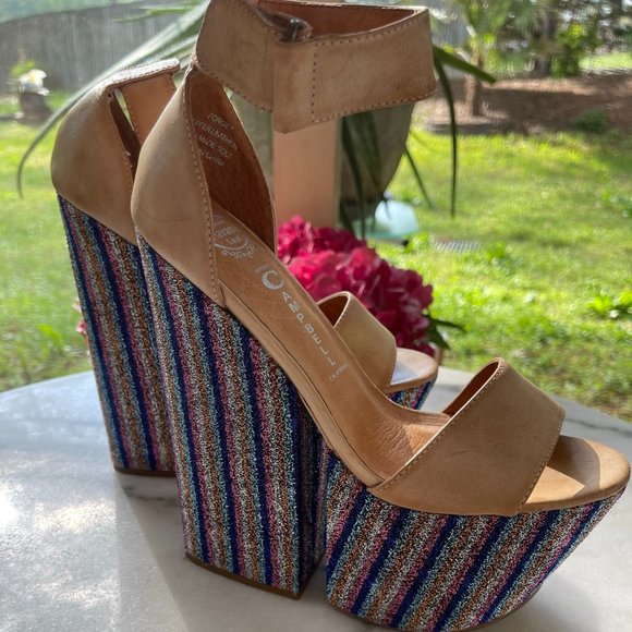 Shimmer Jeffrey Campbell Platforms, Tan leather, ankle strap, Size 7 - Picture 3 of 4